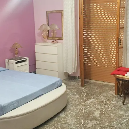 Spacious In With Fireplace And Terrace *